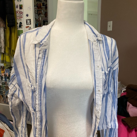 Stripe button up - Picture 4 of 4